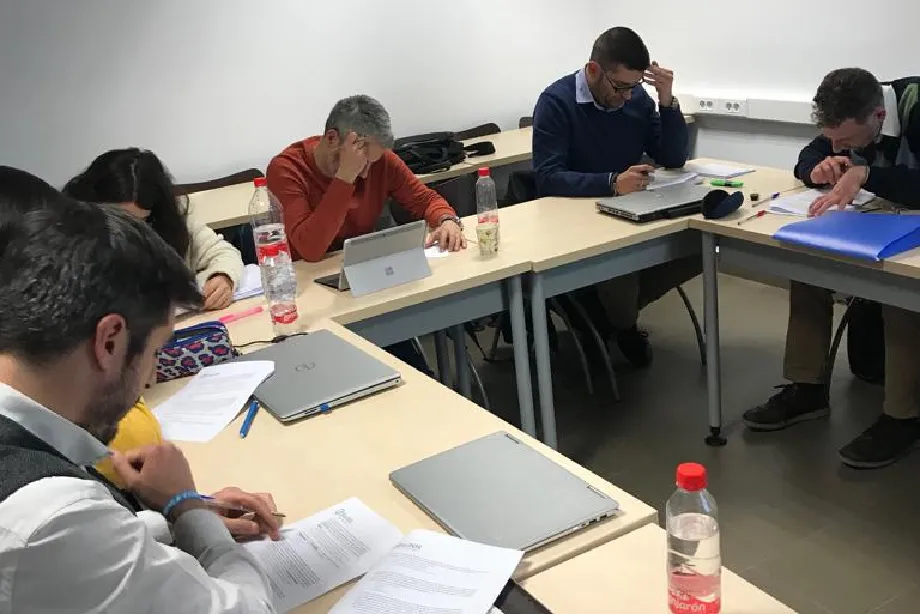 preguntas para hacer un curso de gestion de proyectos en empresas